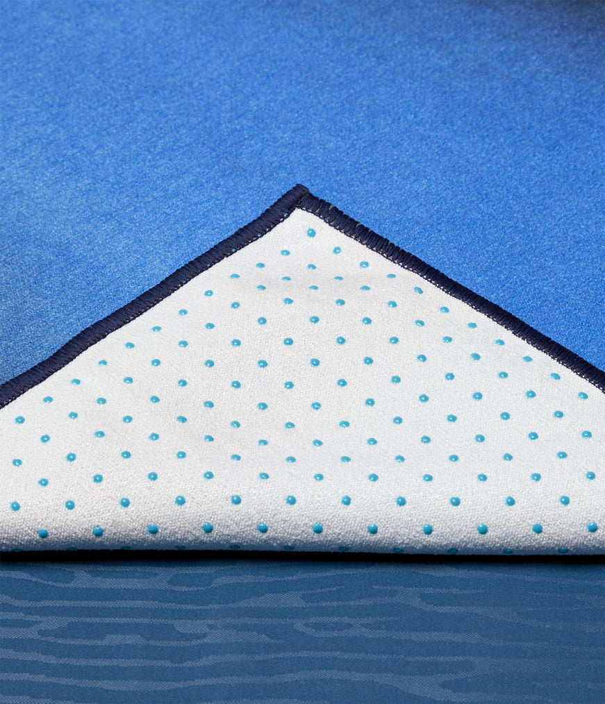 Manduka mat towel yogitoes Waters