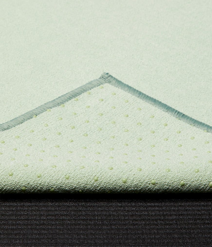 Manduka mat towel yogitoes Celadon Green