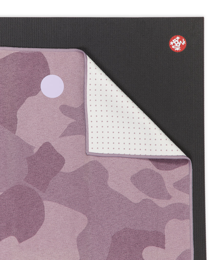 Manduka mat towel yogitoes Camo Elderberry